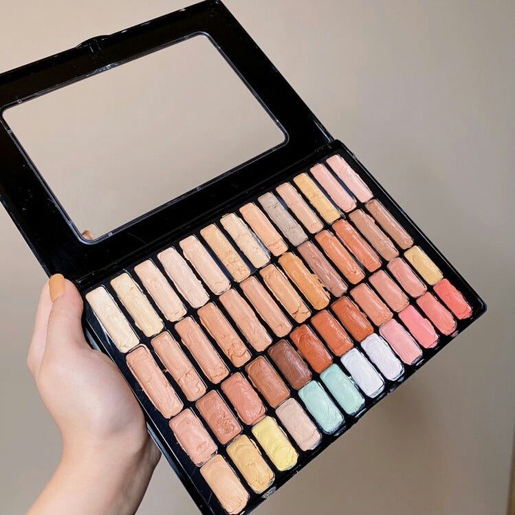 Concealer Palette: 50 Shades