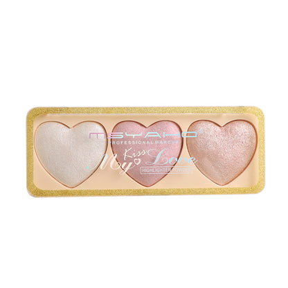 Love Trio: High-Gloss Pearlescent Highlighter Palette